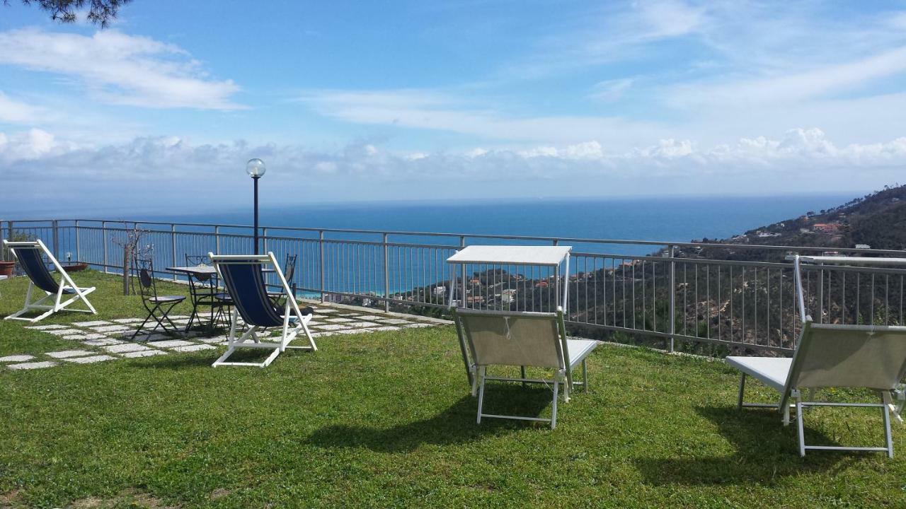 Antemare Bed and Breakfast Noli Esterno foto